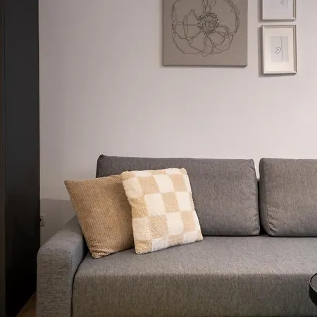 108 Appartement Boekarest