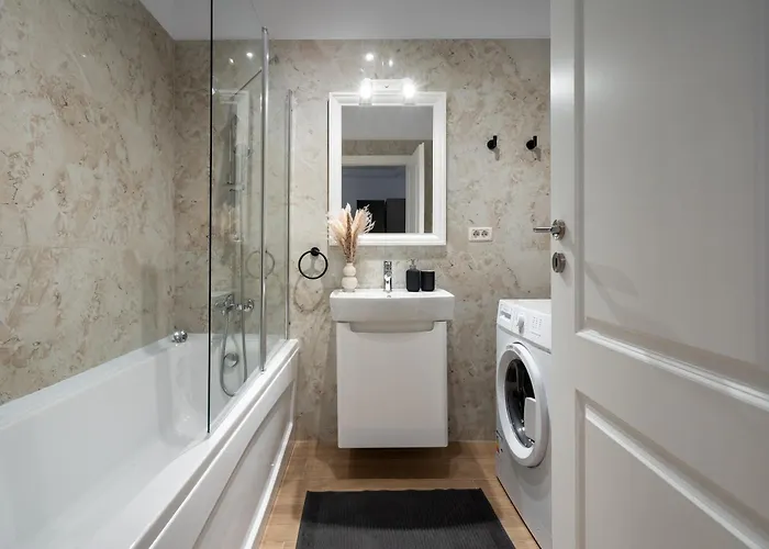 108 * Бухарест